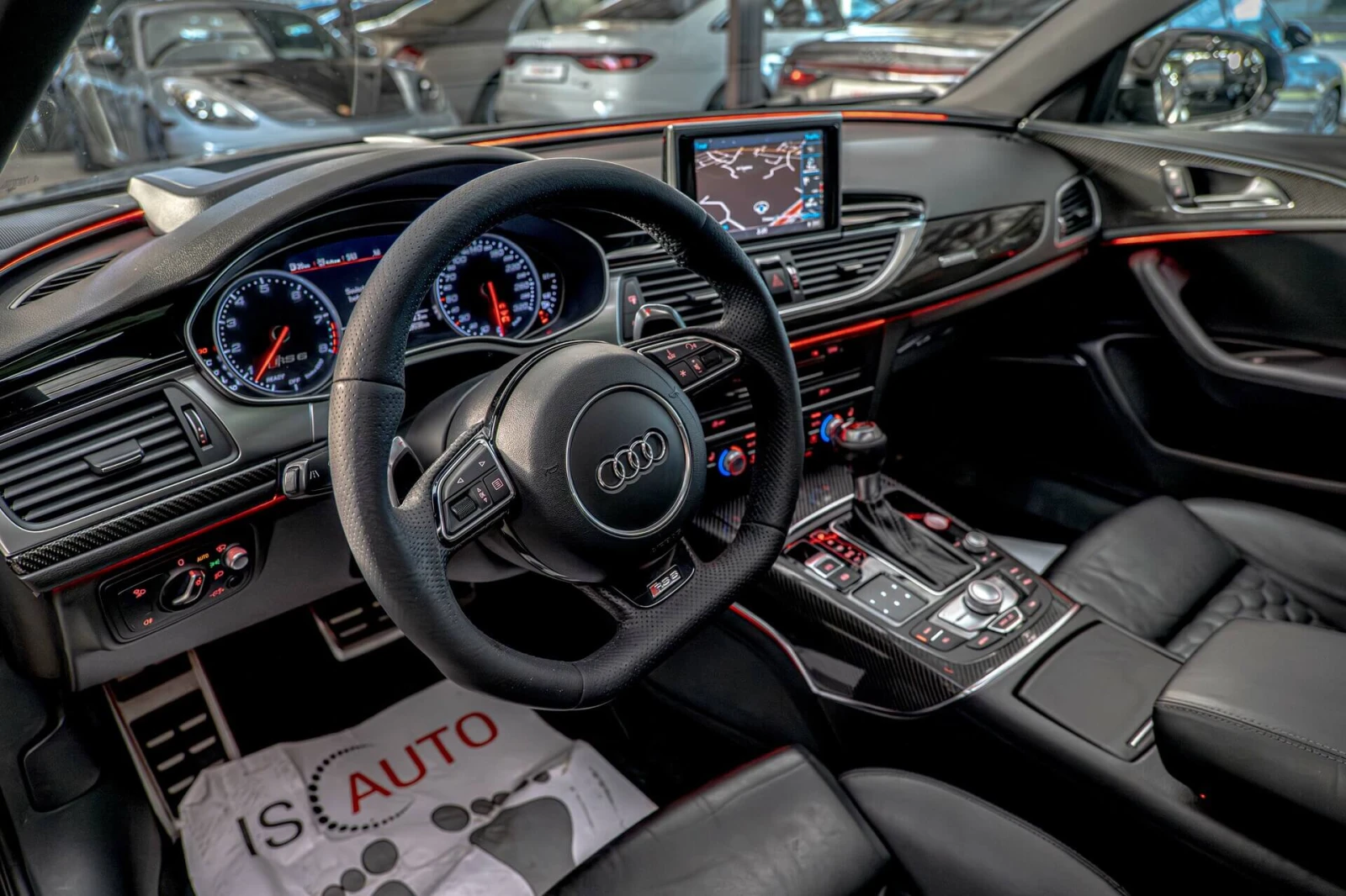 Audi Rs6 4.0TFSI/MTM/Carbon packet/Pano/Bose/Distronic/HuD, снимка 7 - Автомобили и джипове - 54432500