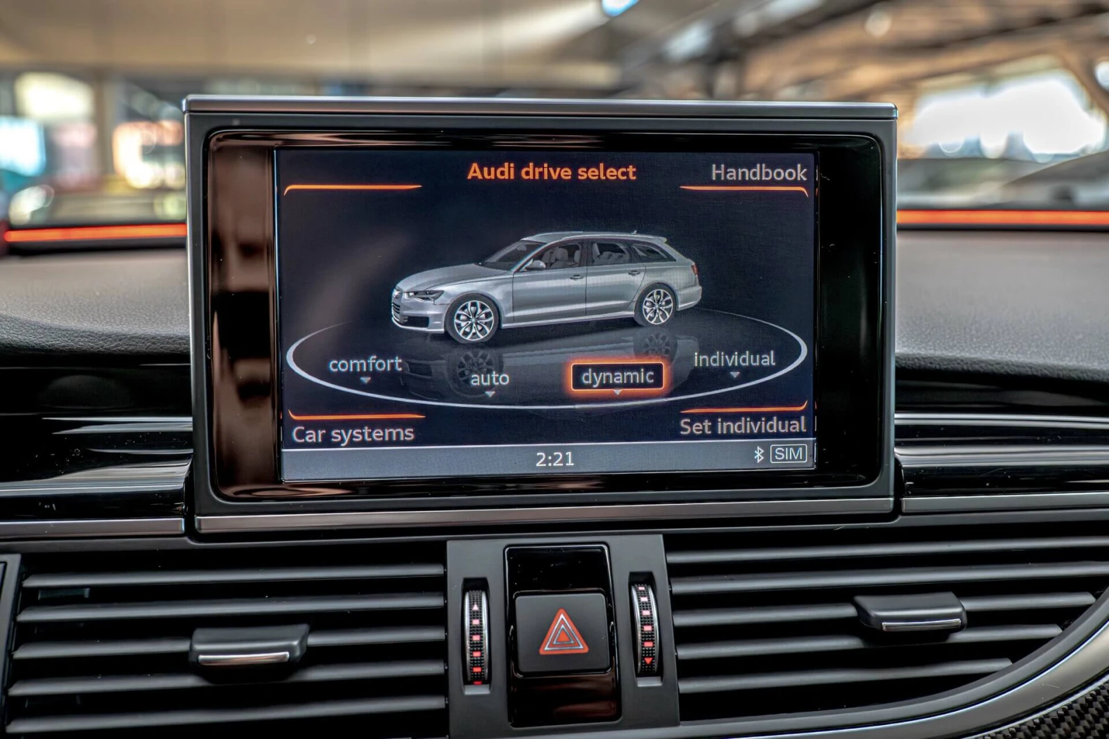 Audi Rs6 4.0TFSI/MTM/Carbon packet/Pano/Bose/Distronic/HuD, снимка 14 - Автомобили и джипове - 54432500