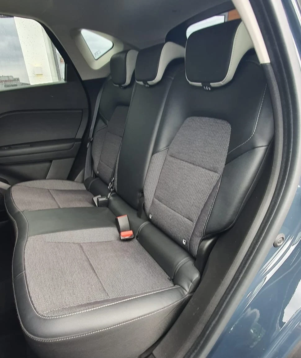 Renault Captur 1000Tce GPL Euro6D, снимка 13 - Автомобили и джипове - 54638410