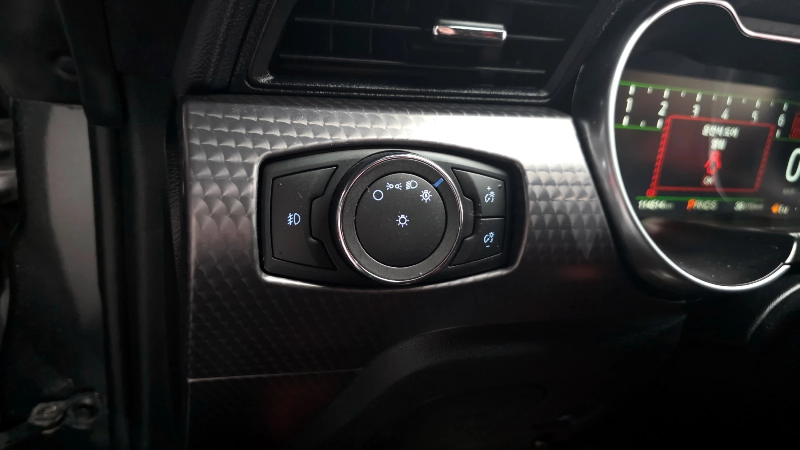 Ford Mustang Coupe 2.3 EcoBoost| Digital Cluster| Ventilated Se, снимка 17 - Автомобили и джипове - 54914855
