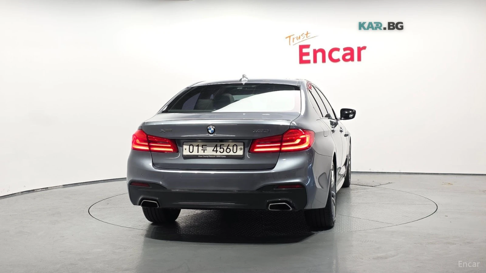BMW 530 * M-SPORT* ПОДГРЕВ* КАМЕРА* HEAD-UP* ШИБИДАХ* , снимка 4 - Автомобили и джипове - 54998442