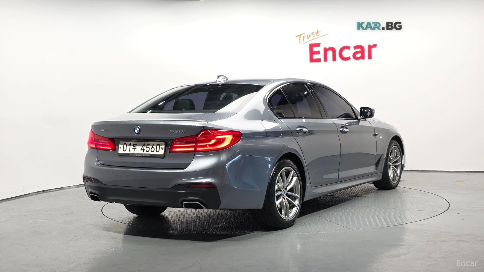 BMW 530 * M-SPORT* ПОДГРЕВ* КАМЕРА* HEAD-UP* ШИБИДАХ* , снимка 2 - Автомобили и джипове - 54998442