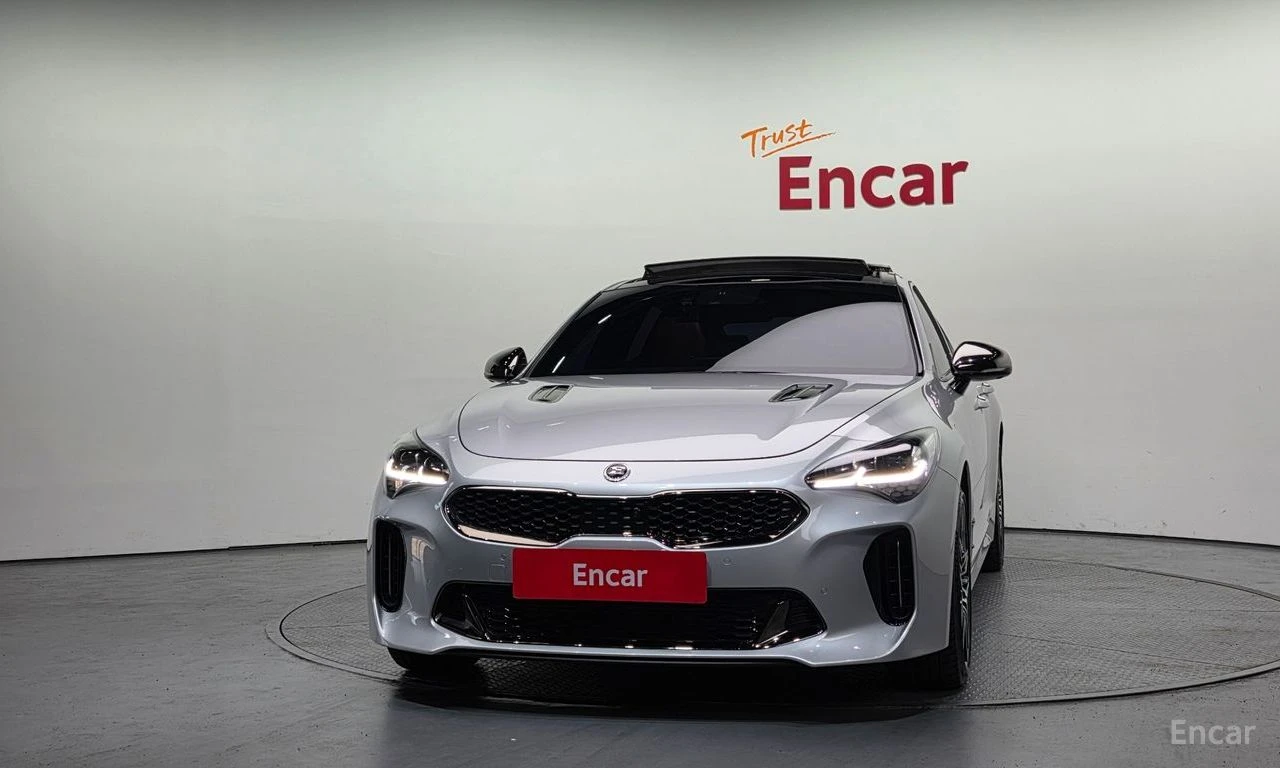 Kia Stinger 3.3 GT AWD* DISTRONIC* HARMAN KARDON* 360* HEAD-UP, снимка 2 - Автомобили и джипове - 55244705