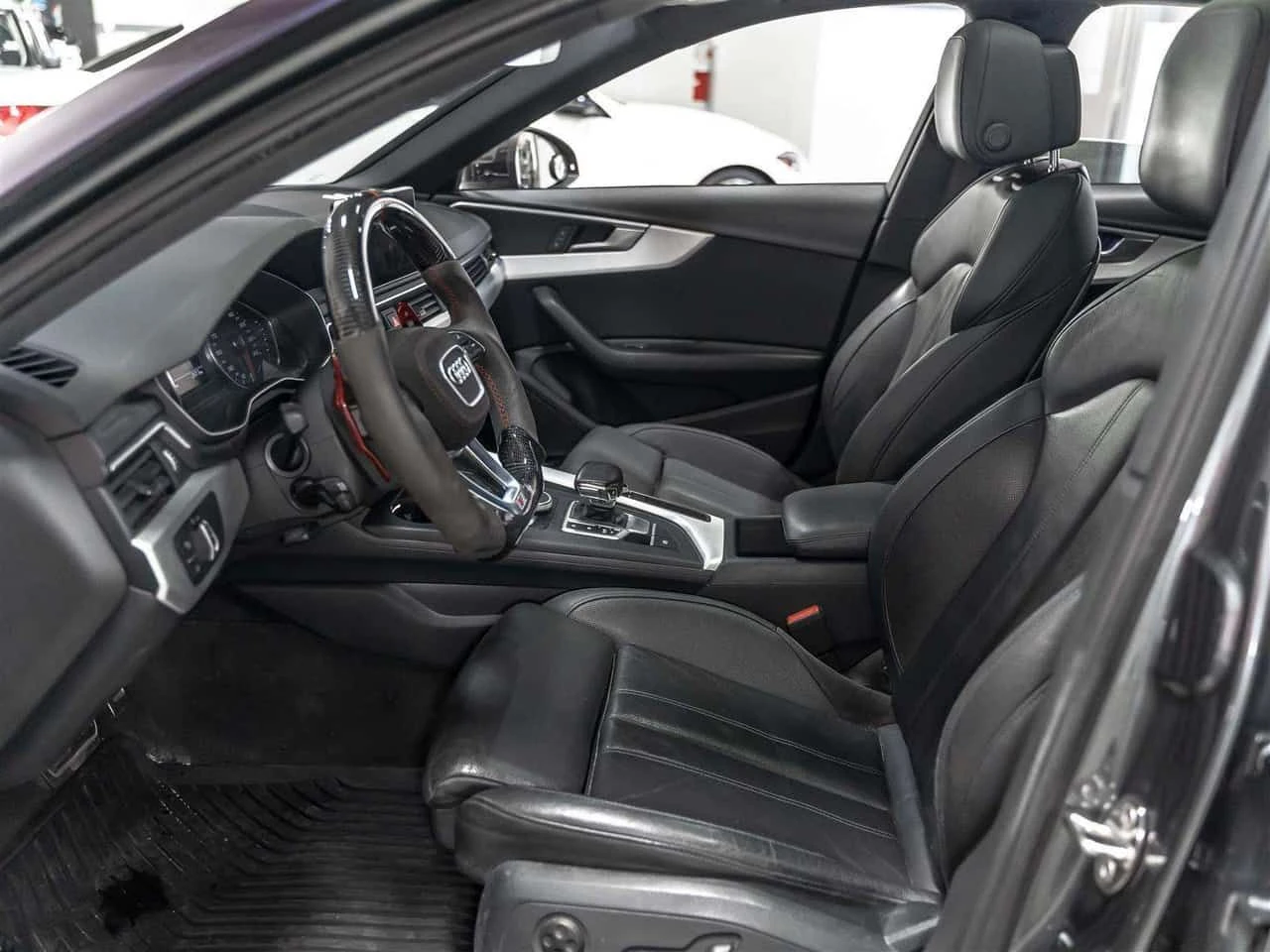 Audi A4 PROGRESSIV QUATTRO * ОБДУХВАНЕ * АВТОКРЕДИТ, снимка 6 - Автомобили и джипове - 55352707