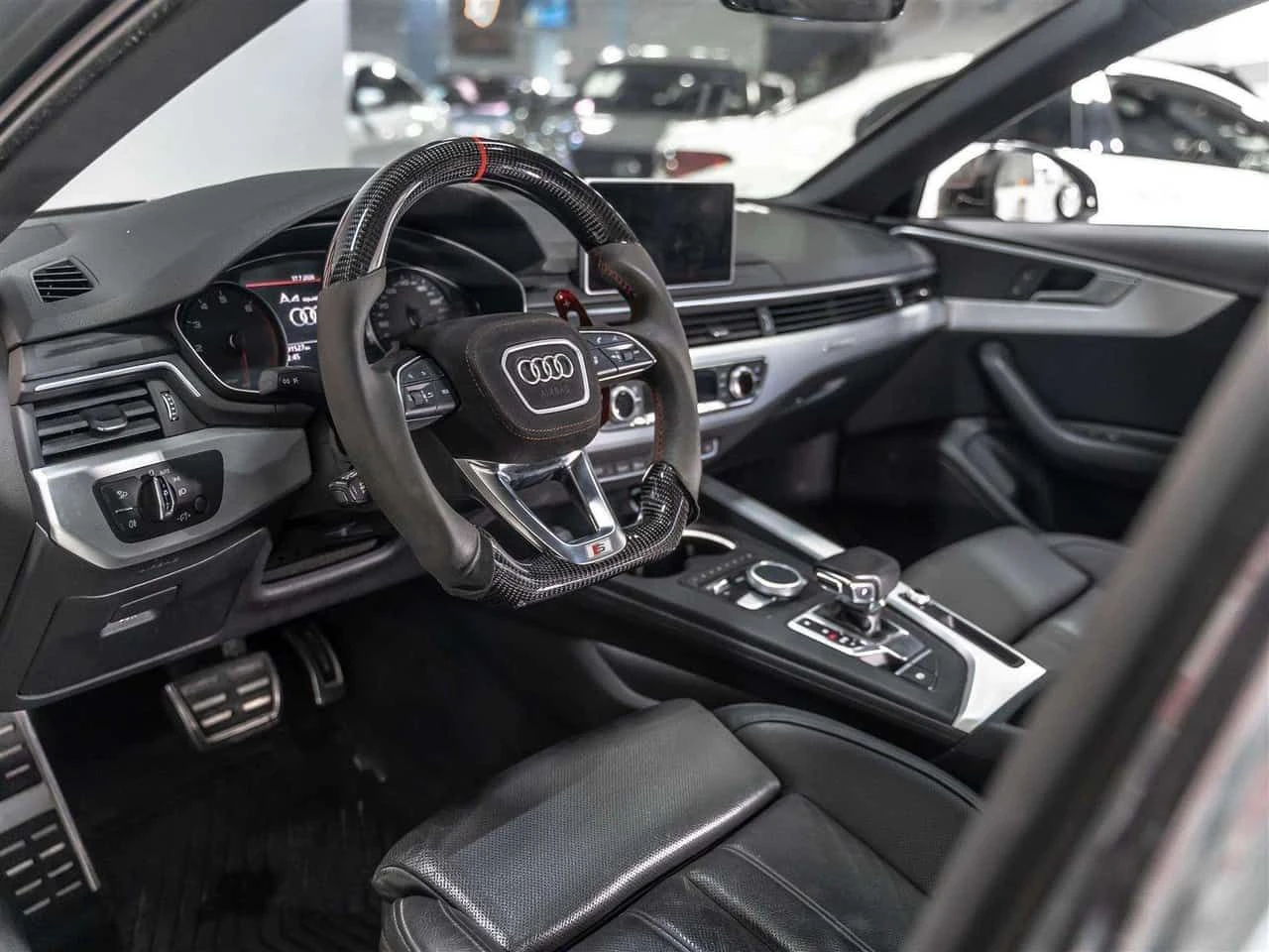 Audi A4 PROGRESSIV QUATTRO * ОБДУХВАНЕ * АВТОКРЕДИТ, снимка 5 - Автомобили и джипове - 55352707