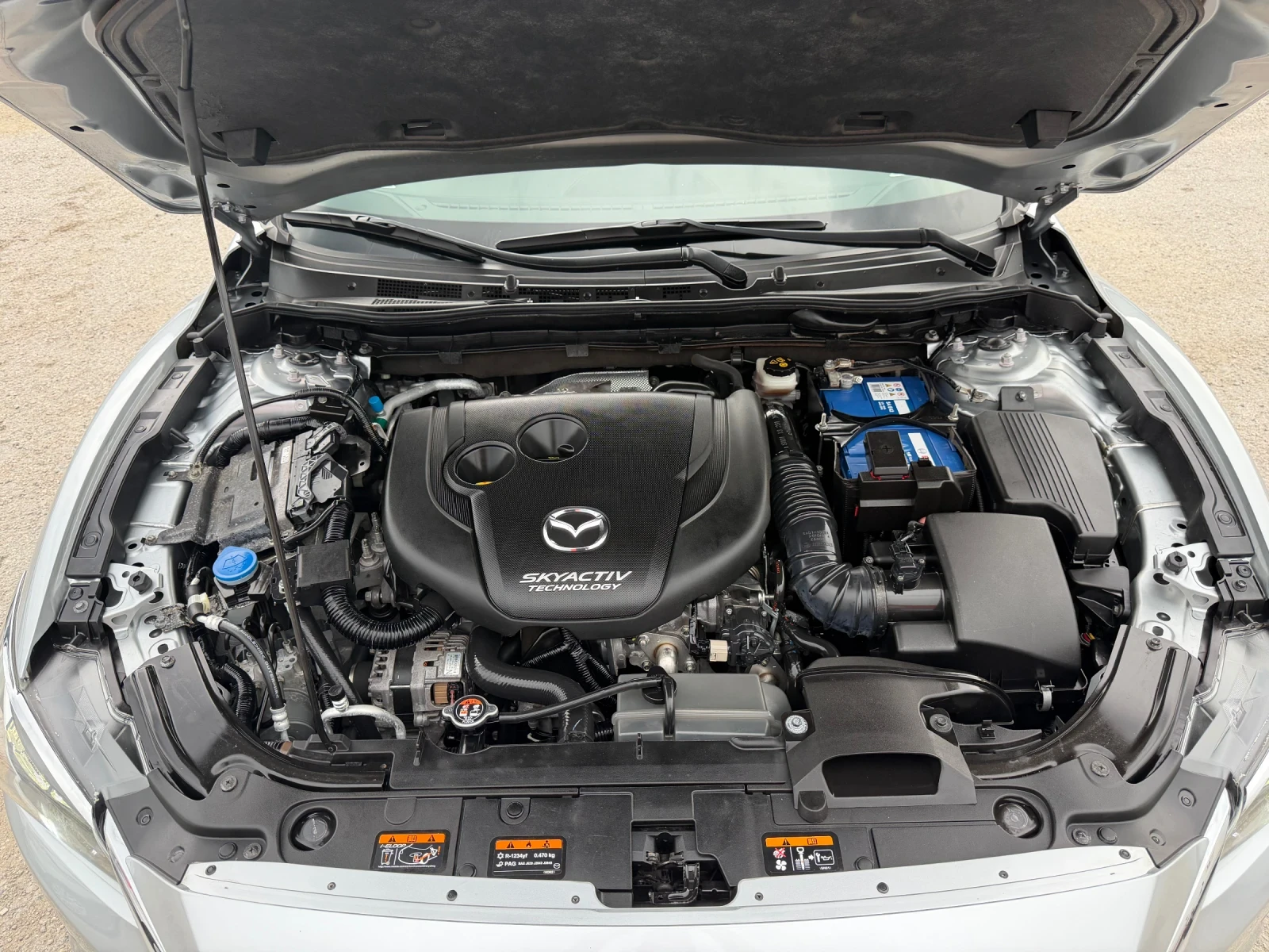 Mazda 6 2.2DSkyactiv FULL ЕКСТРИ/КОЖА/З.КАМЕРА/НАВИ/КСЕНОН, снимка 9 - Автомобили и джипове - 55445263