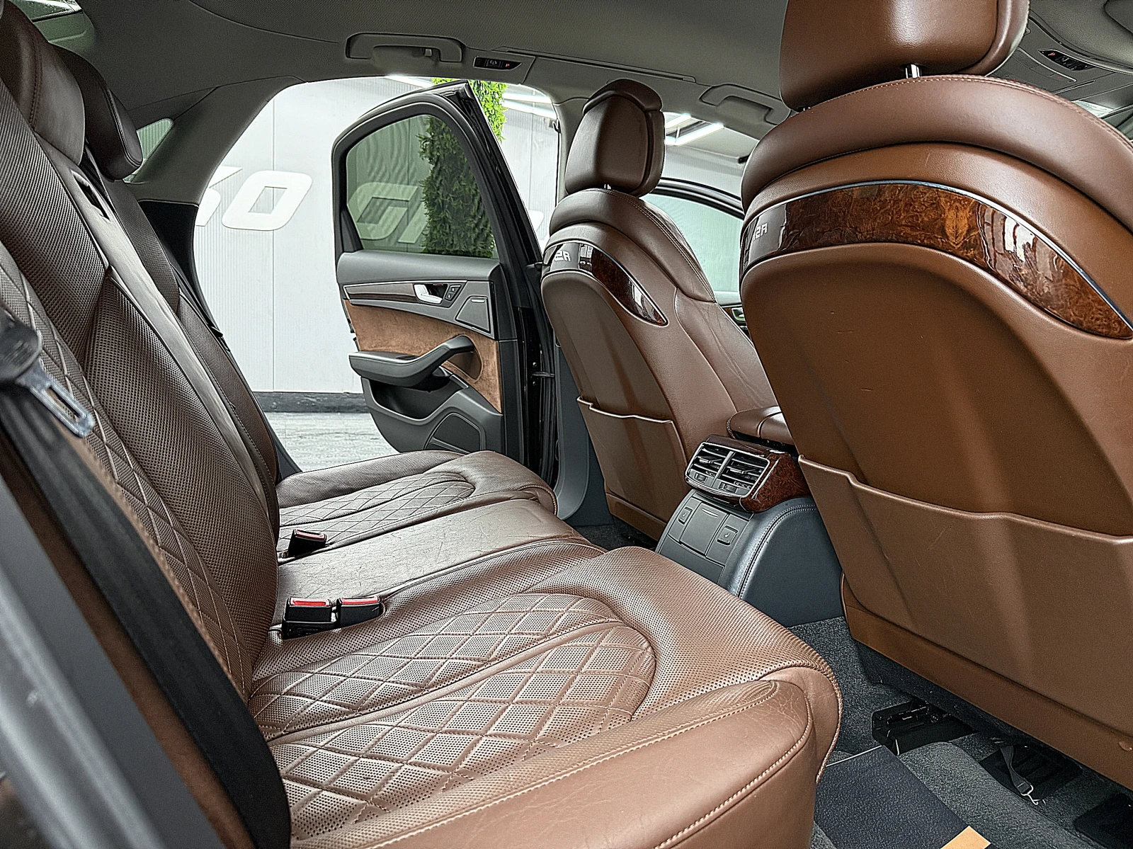 Audi A8 4.2TDI/GERMANY/PODGREV/F1/СОБСТВЕН ЛИЗИНГ, снимка 9 - Автомобили и джипове - 55471244