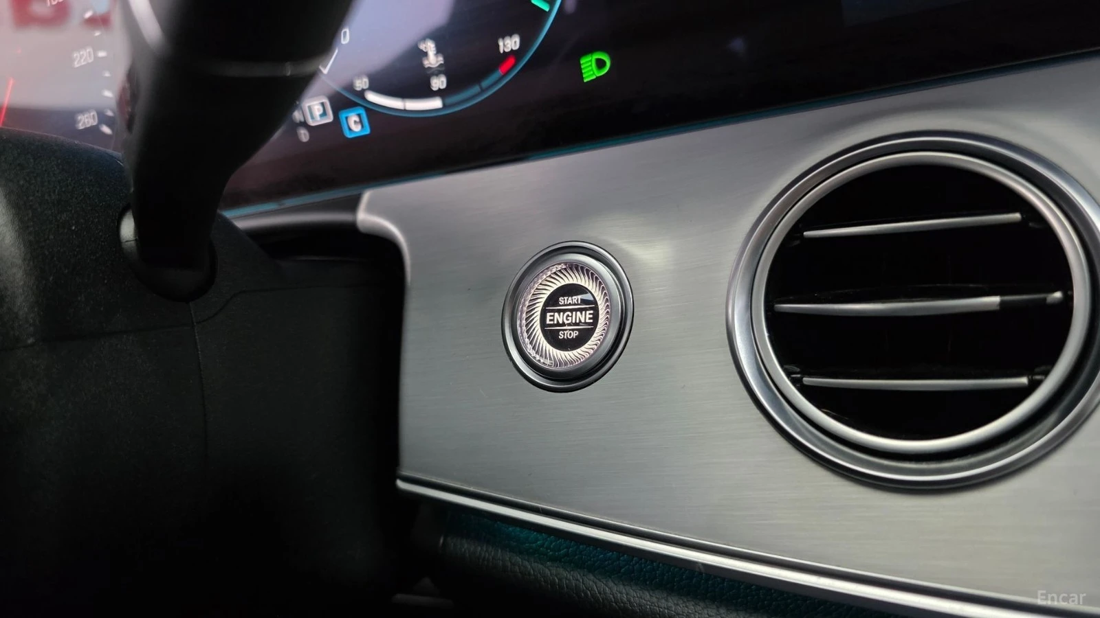 Mercedes-Benz E 250 ПАМЕТ* ПОДГРЕВ* ДИСТРОНИК* КАМЕРА, снимка 16 - Автомобили и джипове - 55566263