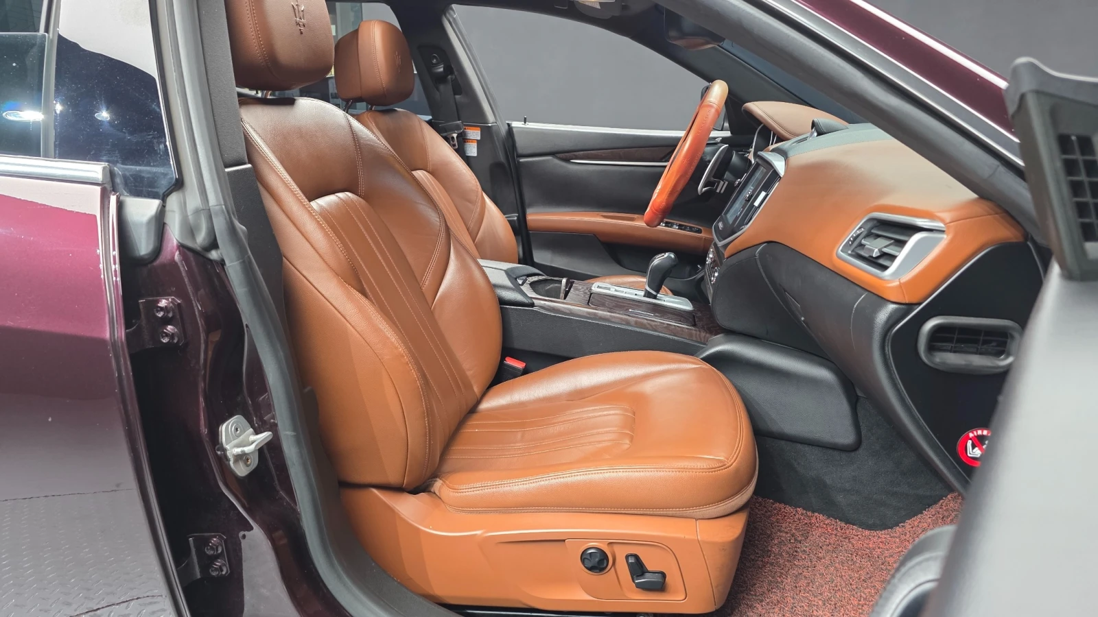 Maserati Ghibli 3.0 Diesel, снимка 11 - Автомобили и джипове - 55888262