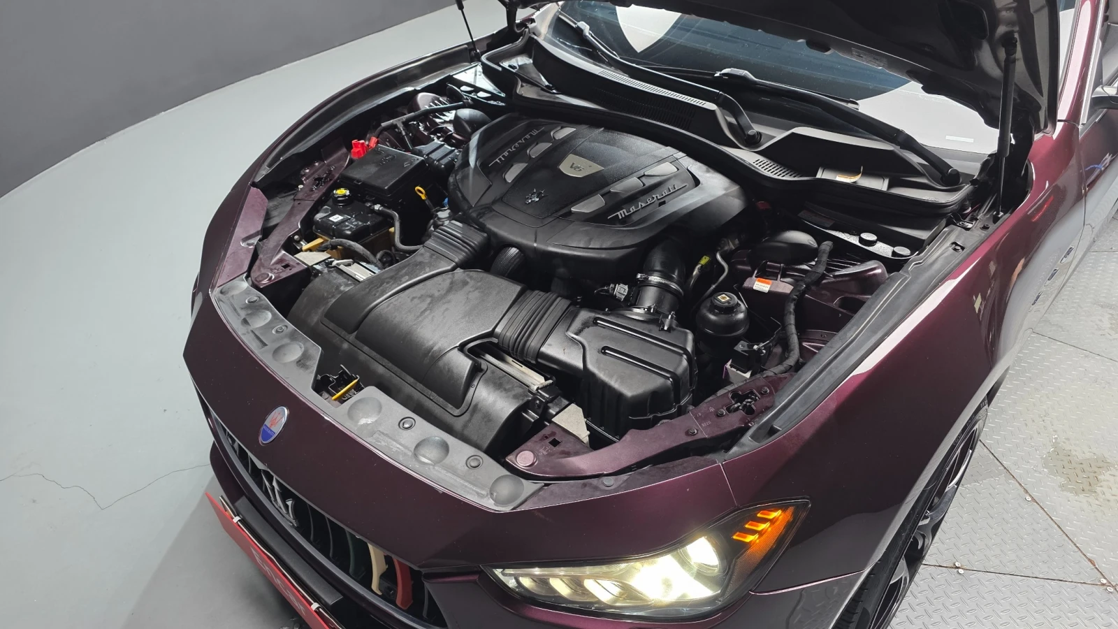 Maserati Ghibli 3.0 Diesel, снимка 6 - Автомобили и джипове - 55888262