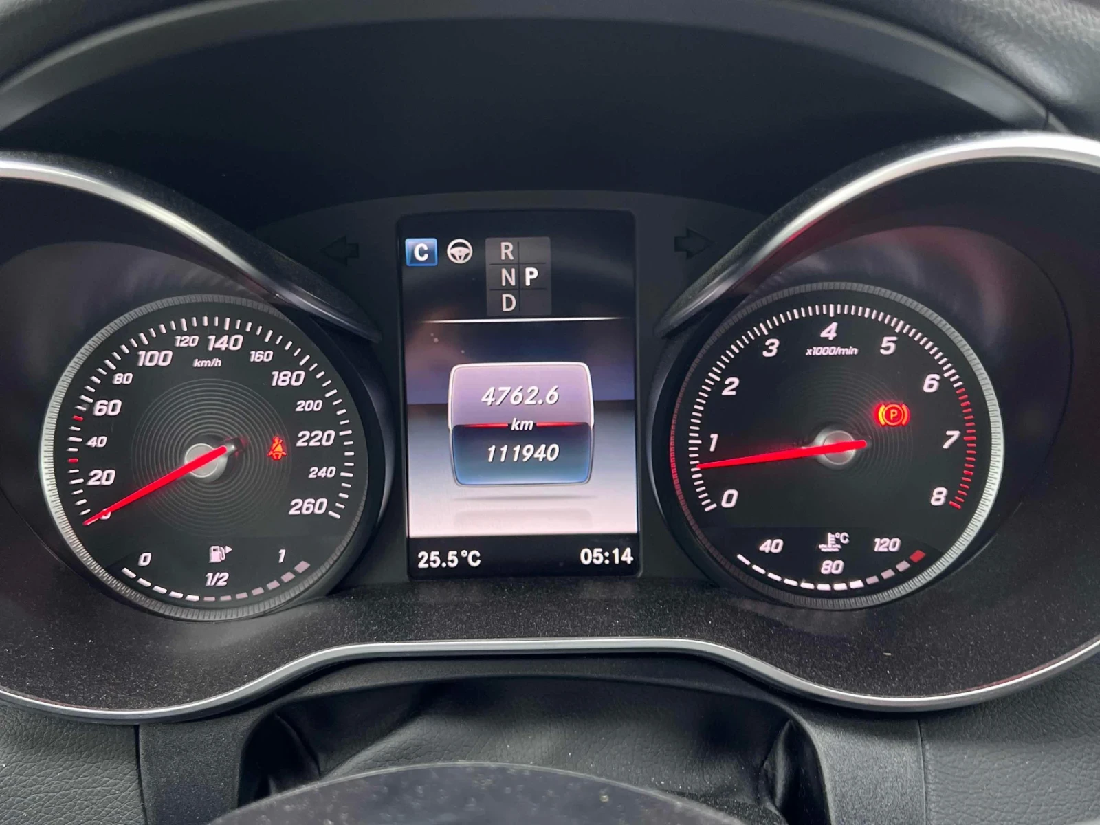 Mercedes-Benz C 300 Amg-pack* Pano* 360* Lane assist* Подгрев* 2ключа, снимка 8 - Автомобили и джипове - 55973414