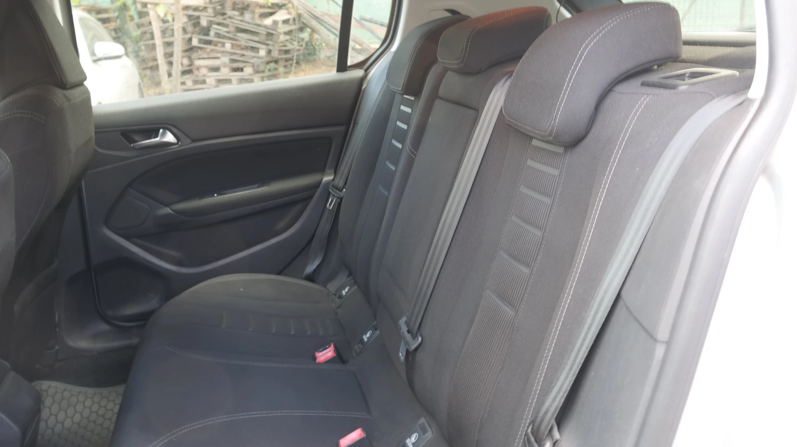 Peugeot 308 1.6 THP/CarPlay | Mobile.bg � ����������� 6