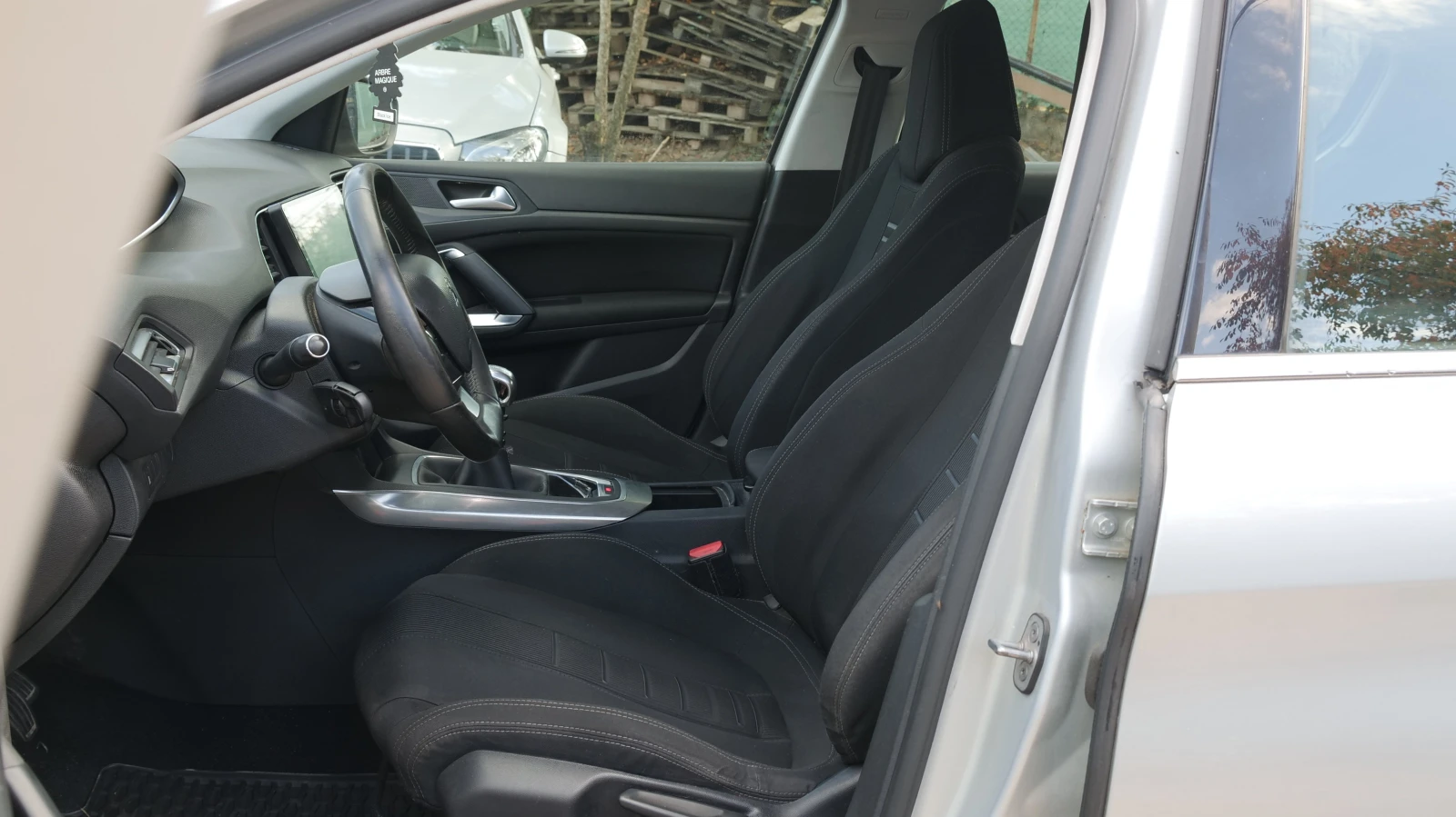 Peugeot 308 1.6 THP/CarPlay | Mobile.bg � ����������� 5