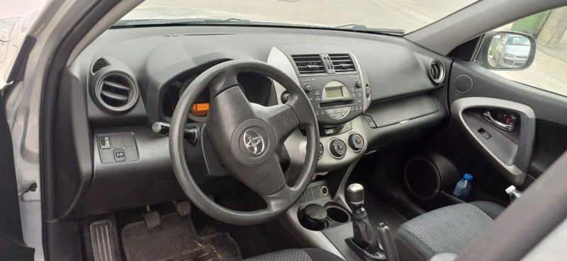 Toyota Rav4, снимка 3 - Автомобили и джипове - 51604053