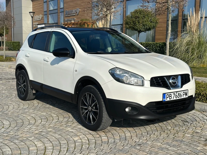 Nissan Qashqai 2.0бензин 140кс АВТОМАТ  ПАНОРАМА 360", снимка 2 - Автомобили и джипове - 53140312