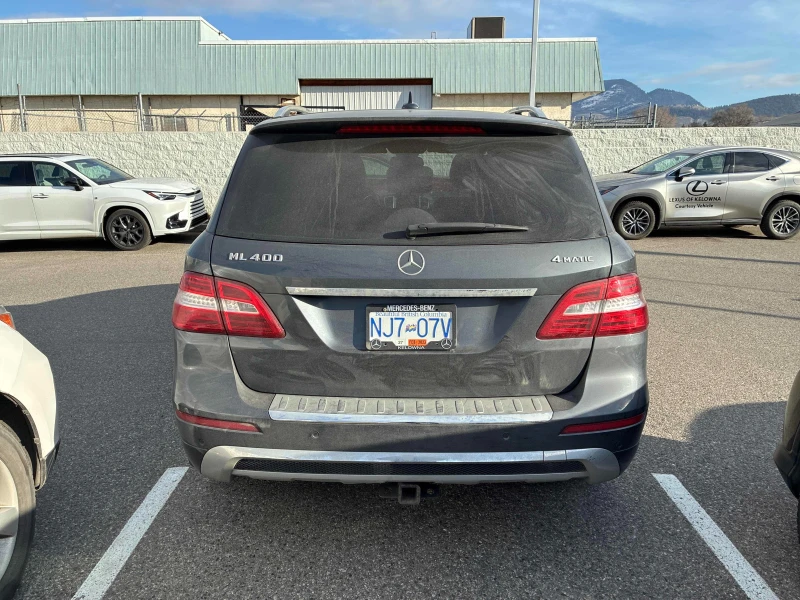 Mercedes-Benz ML 400 4MATIC* 360CAMERA* PANOROOF* H&K SOUND* KEYLESS* , снимка 4 - Автомобили и джипове - 53281995