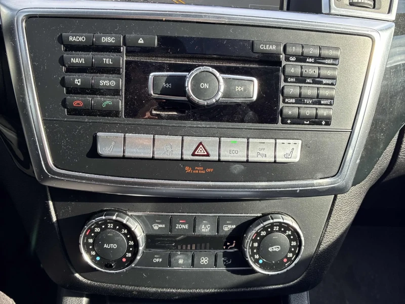 Mercedes-Benz ML 400 4MATIC* 360CAMERA* PANOROOF* H&K SOUND* KEYLESS* , снимка 12 - Автомобили и джипове - 53281995