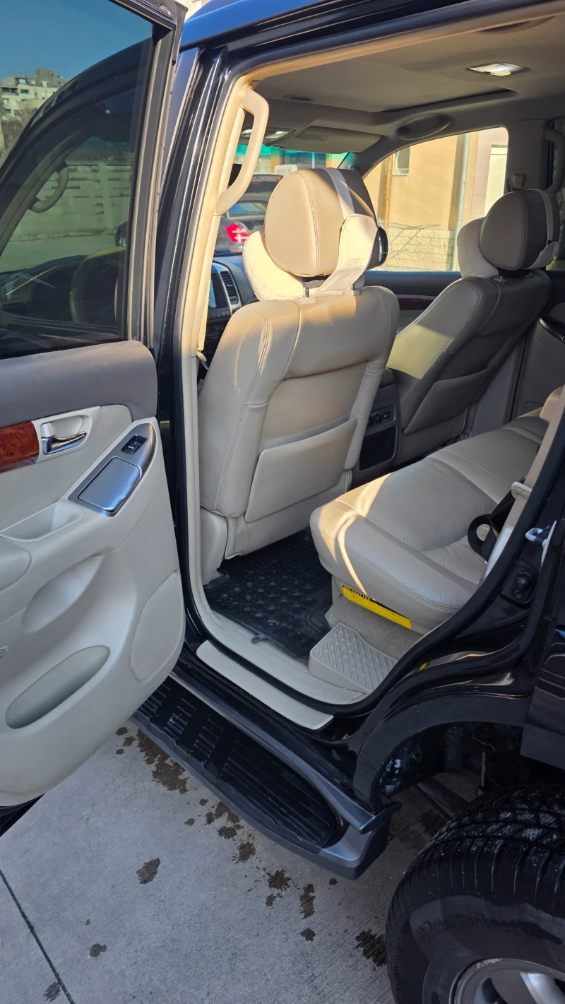 Toyota Land cruiser Въздух, ЛЕД, снимка 16 - Автомобили и джипове - 53583847