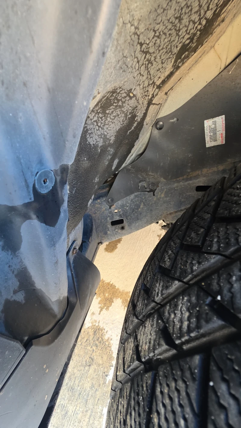 Toyota Land cruiser Въздух, ЛЕД, снимка 13 - Автомобили и джипове - 53583847