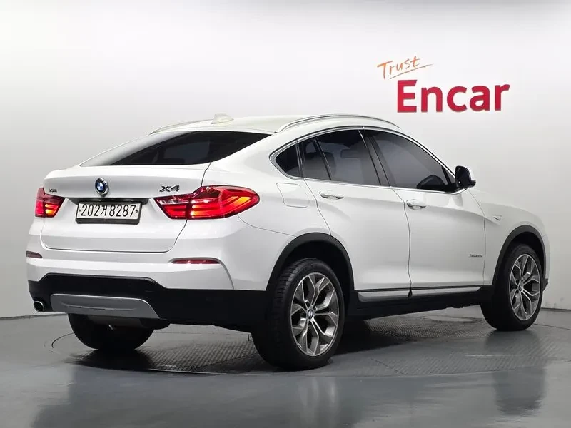 BMW X4 xDrive 20D, снимка 2 - Автомобили и джипове - 55352079