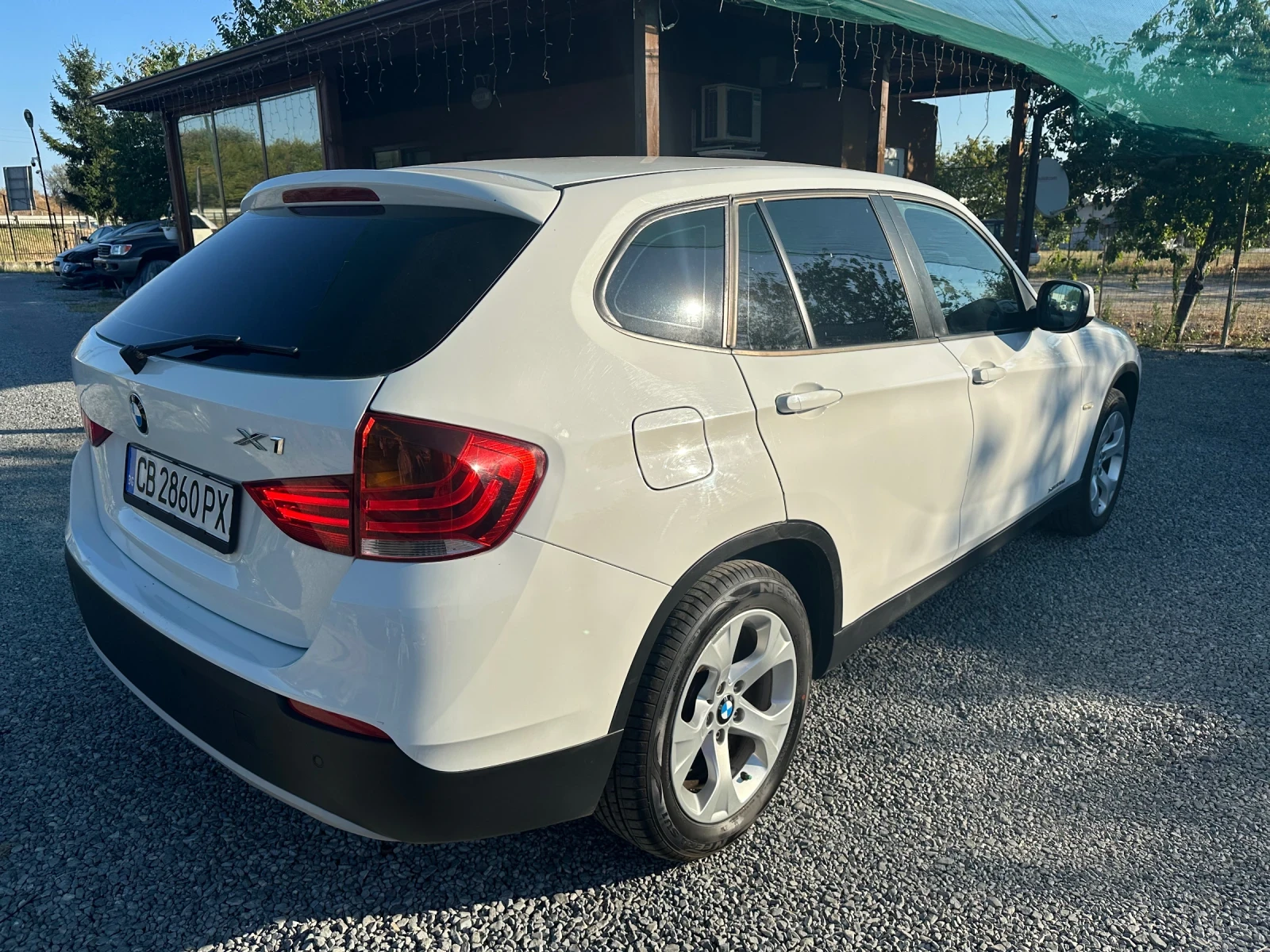 BMW X1 2.0 D - изображение 6