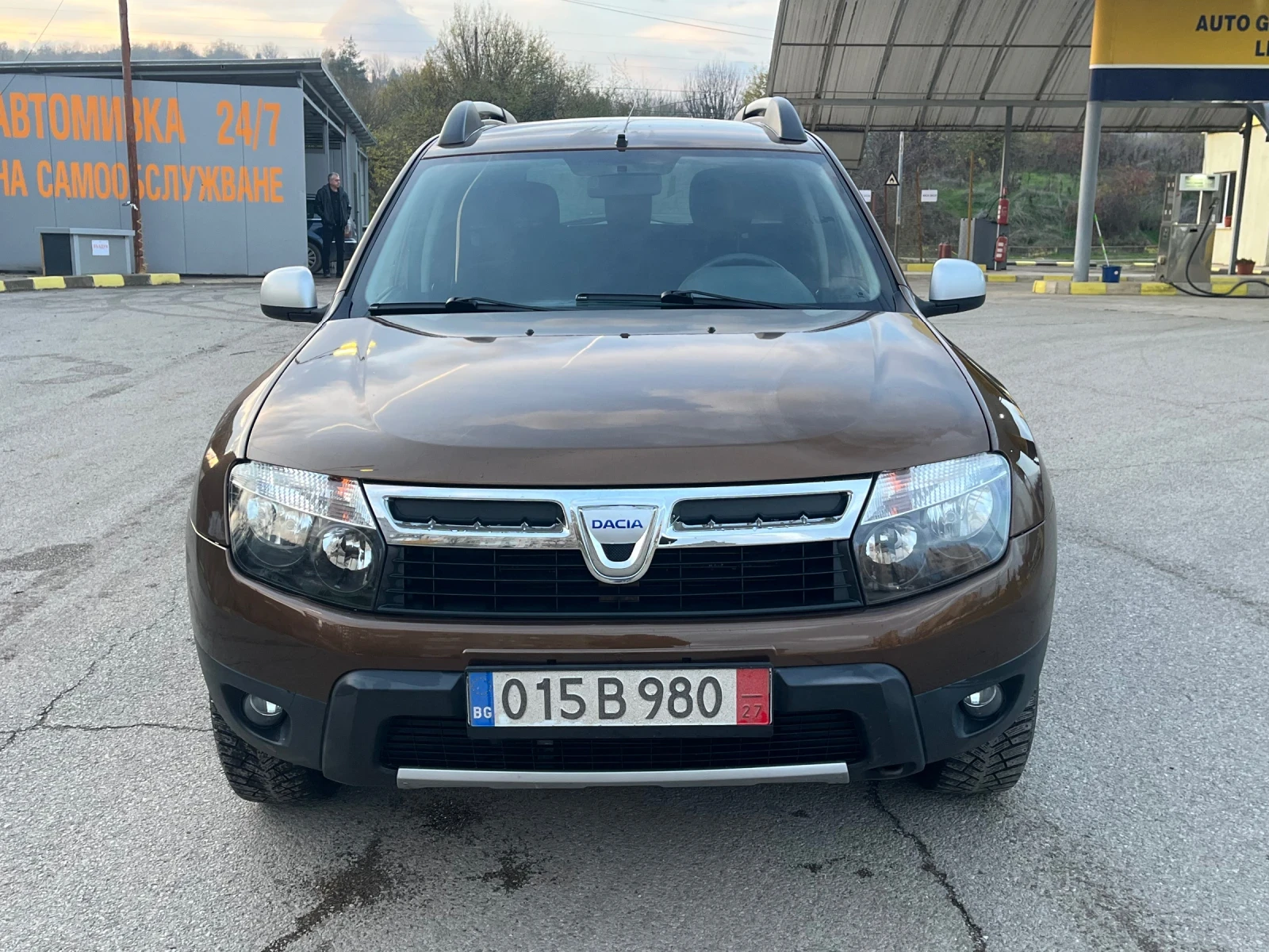 Dacia Duster 1.6i 4x4 - изображение 2