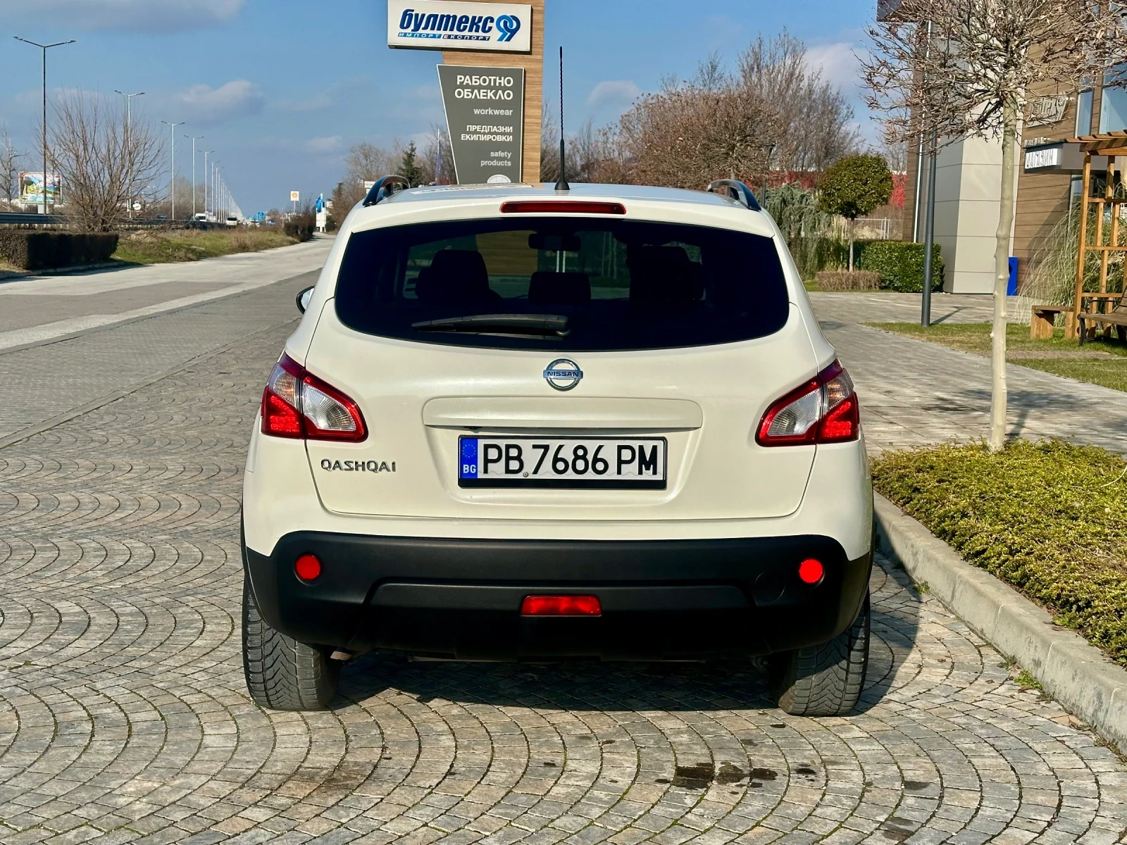 Nissan Qashqai 2.0бензин 140кс АВТОМАТ  ПАНОРАМА 360" - изображение 5