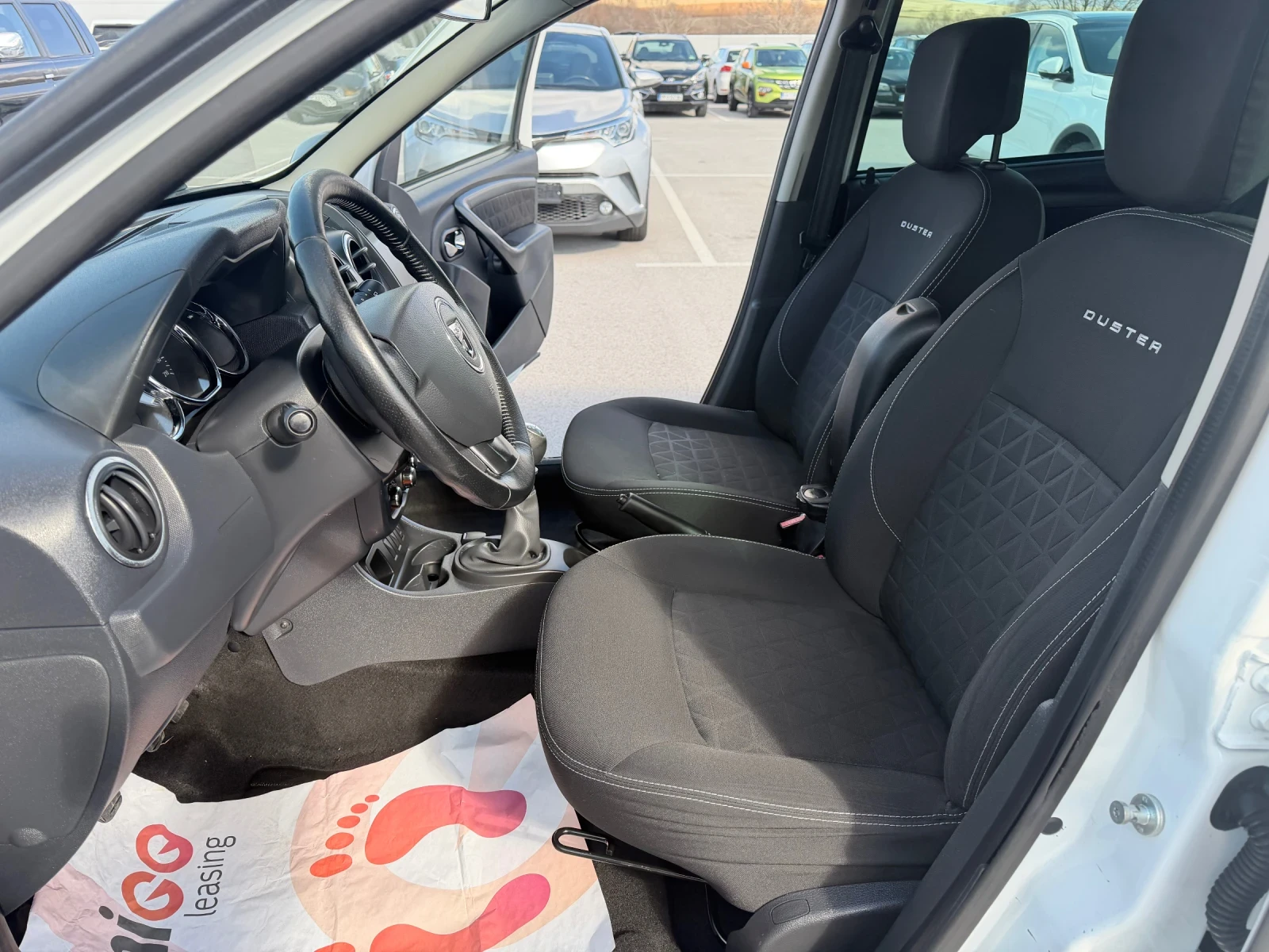 Dacia Duster 1.5DCI, снимка 12 - Автомобили и джипове - 53752525