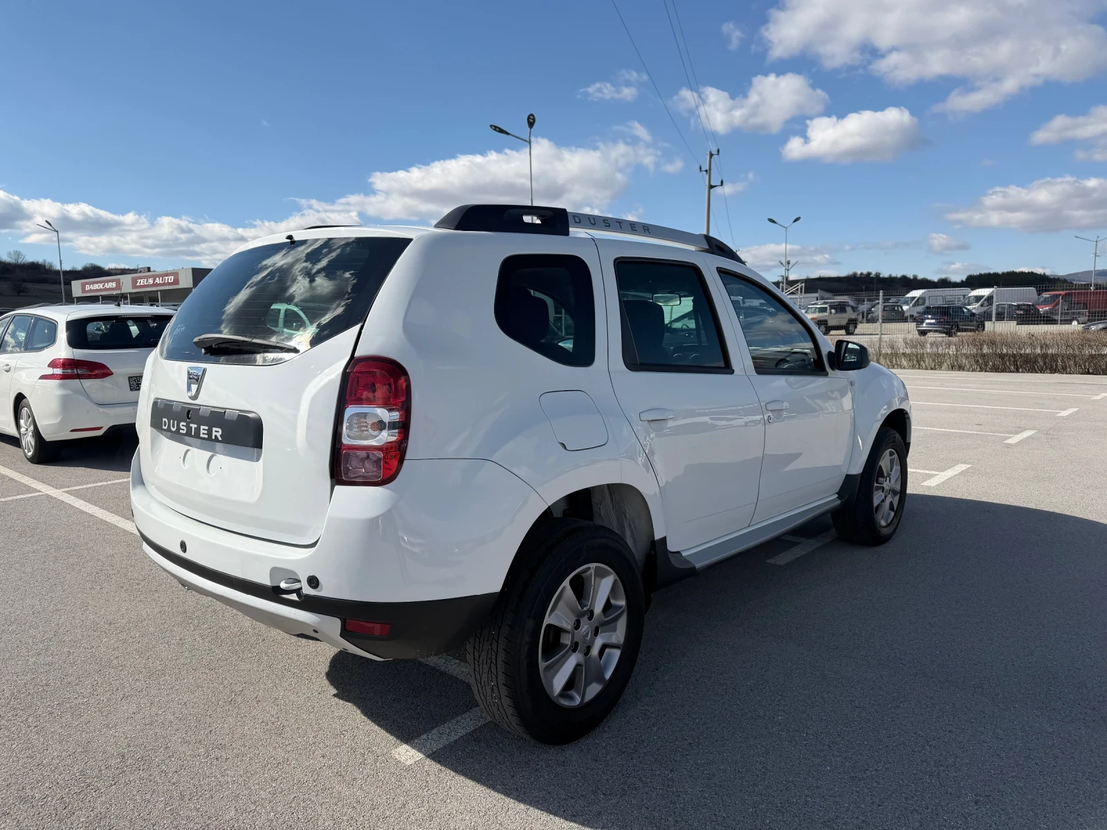 Dacia Duster 1.5DCI, снимка 4 - Автомобили и джипове - 53752525