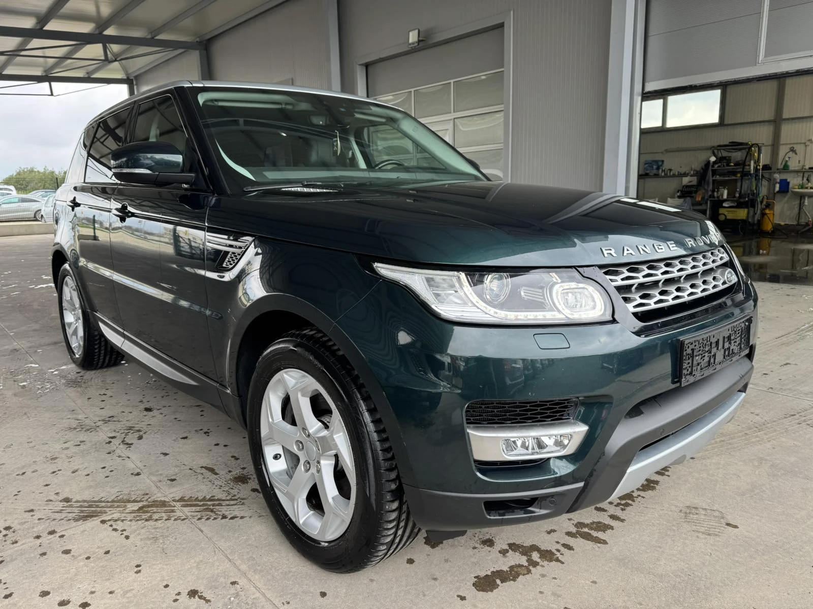 Land Rover Range Rover Sport 3.0* 250ps* 4x4* КОЖА* НАВИ* КАМЕРА, снимка 7 - Автомобили и джипове - 54038771