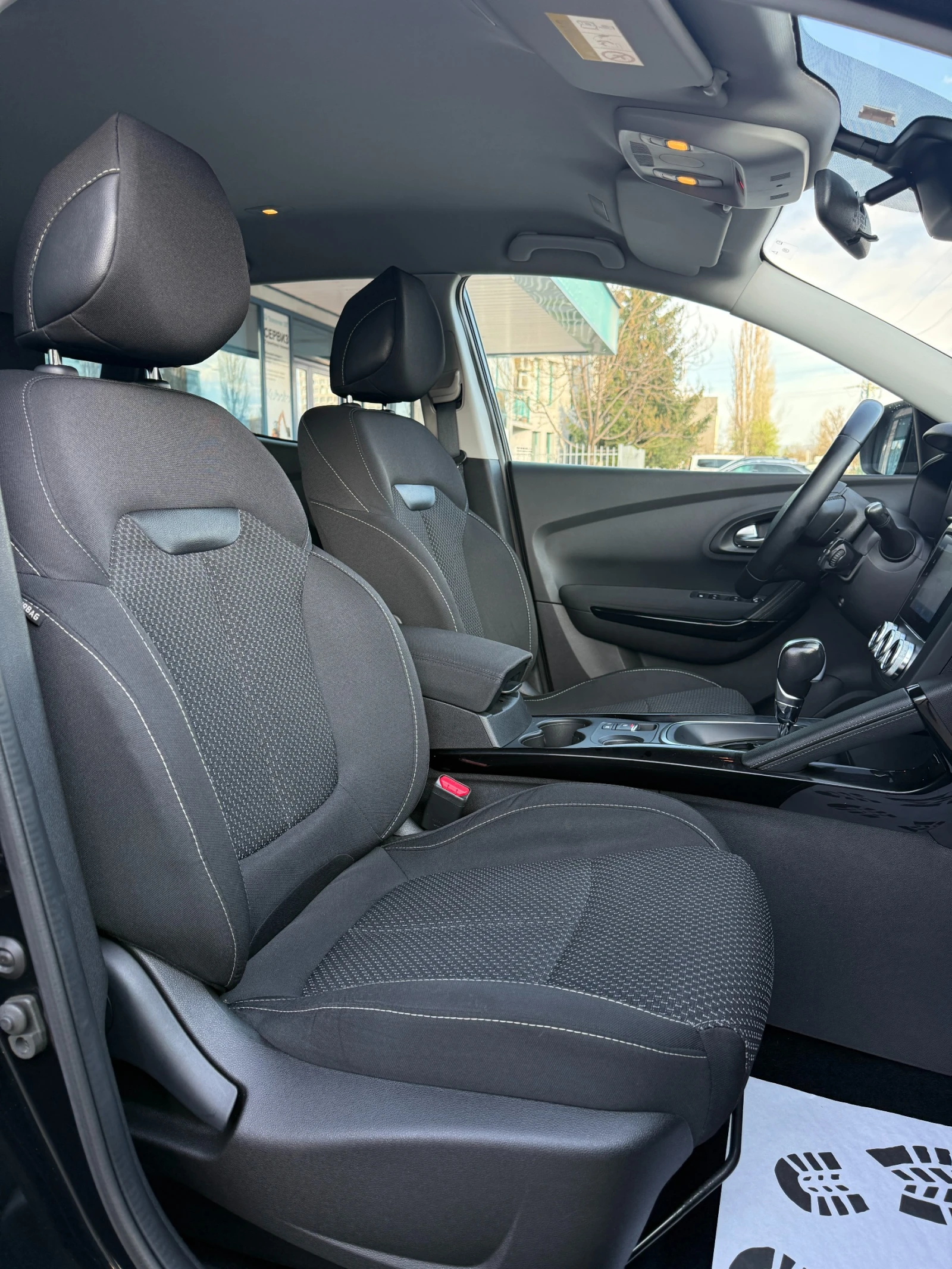 Renault Kadjar 1.5CDI* 91000km* КАТО НОВА* , снимка 12 - Автомобили и джипове - 54137943