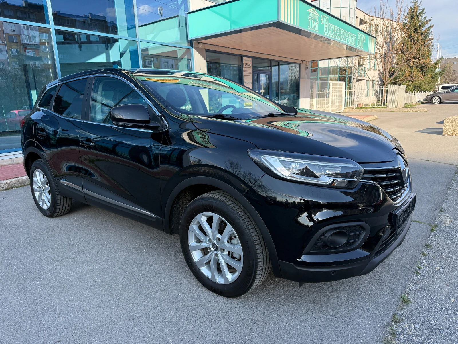 Renault Kadjar 1.5CDI* 91000km* КАТО НОВА* , снимка 3 - Автомобили и джипове - 54137943