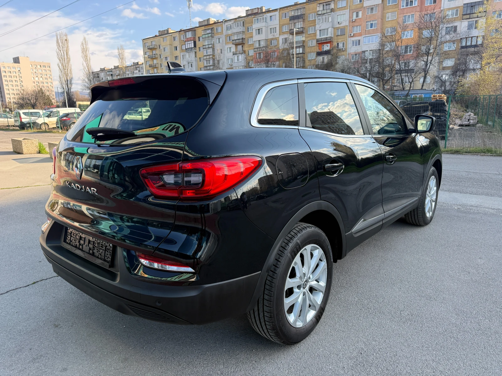 Renault Kadjar 1.5CDI* 91000km* КАТО НОВА* , снимка 4 - Автомобили и джипове - 54137943