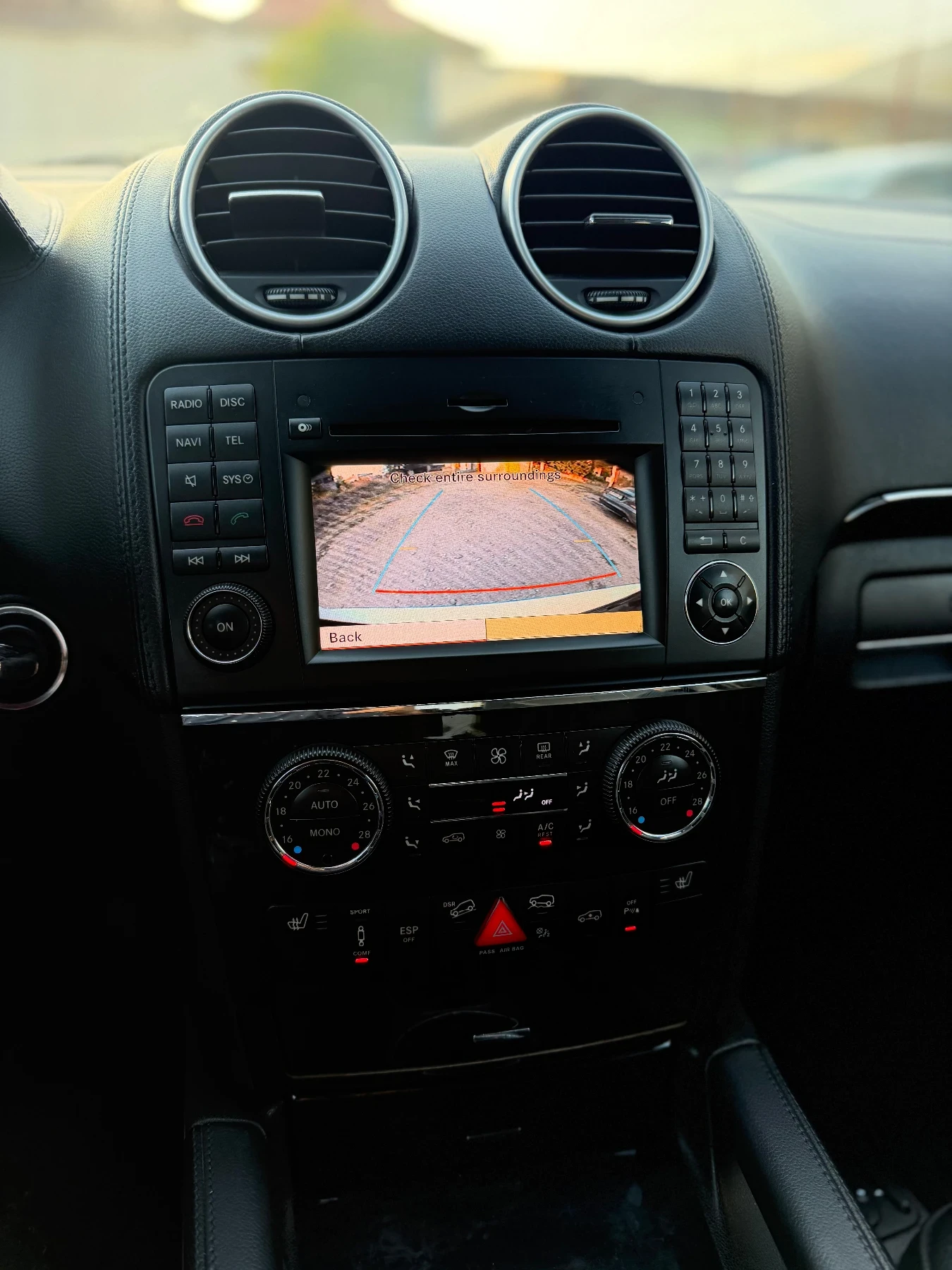 Mercedes-Benz ML 350 AIRMATIC/Harman Kardon/4MATIC/Memory, снимка 11 - Автомобили и джипове - 55904075