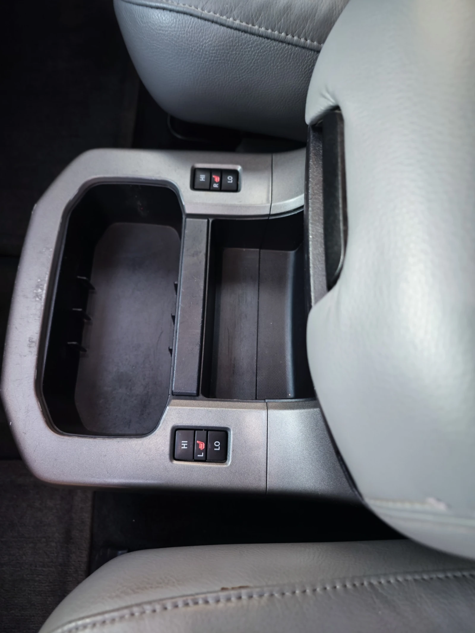 Toyota Sequoia PLATINUM, снимка 8 - Автомобили и джипове - 54730165