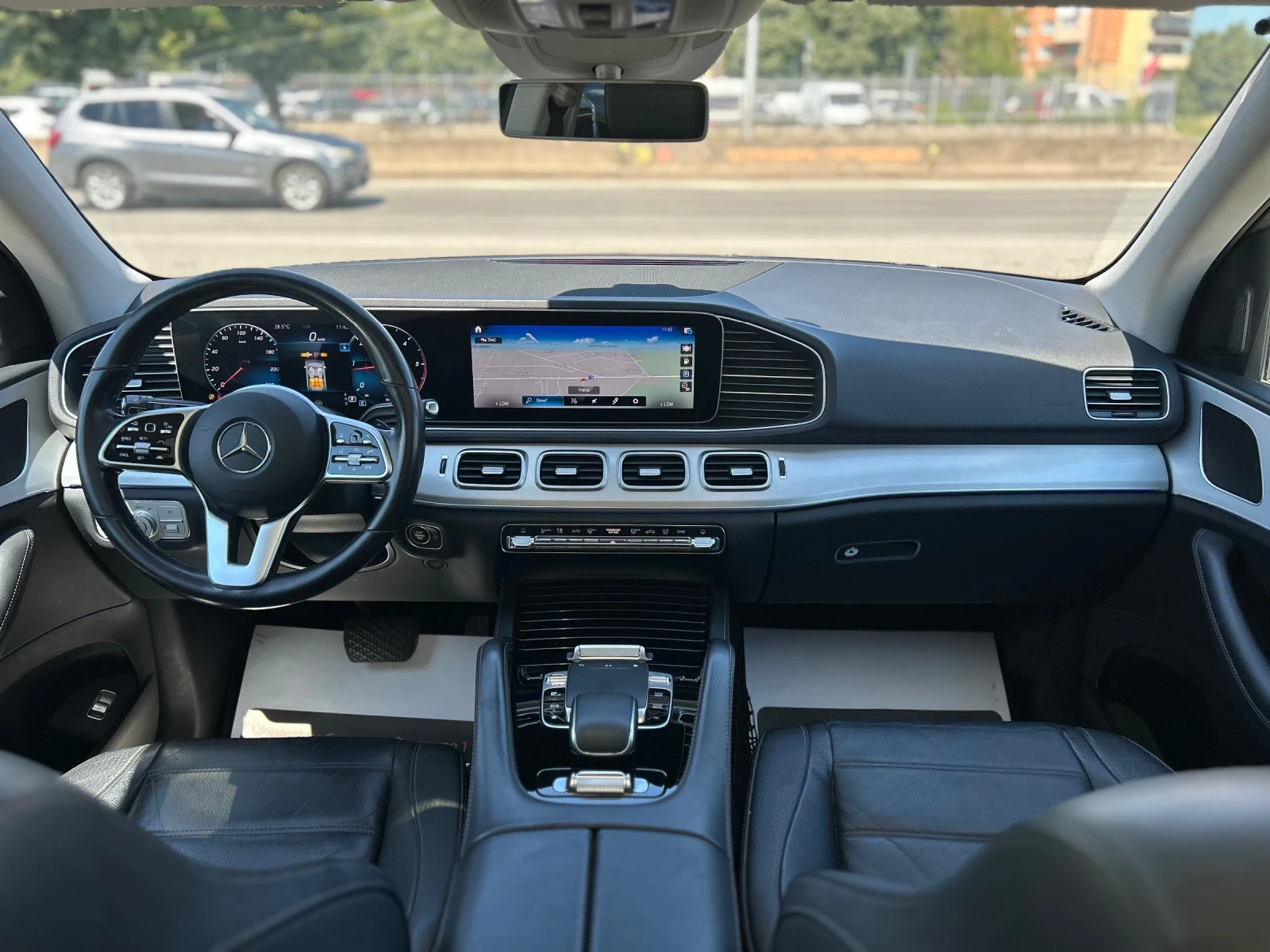 Mercedes-Benz GLE 300 d AMG, снимка 9 - Автомобили и джипове - 54835074
