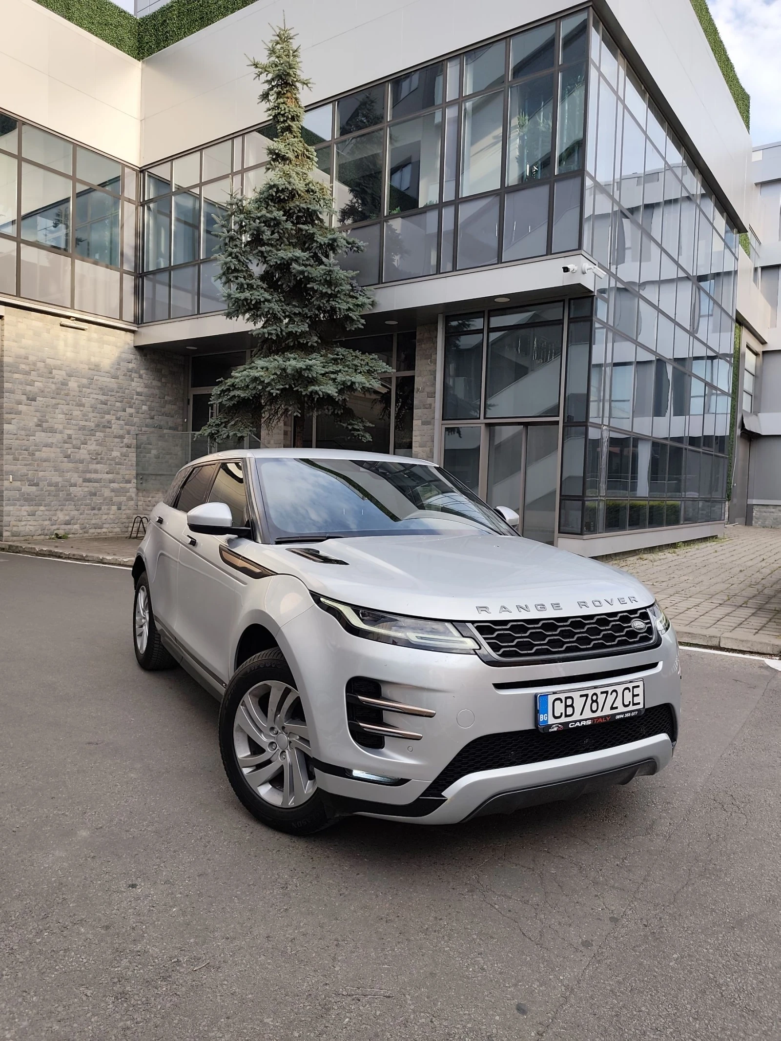 Land Rover Range Rover Evoque R Design Перфектно , снимка 2 - Автомобили и джипове - 55313409