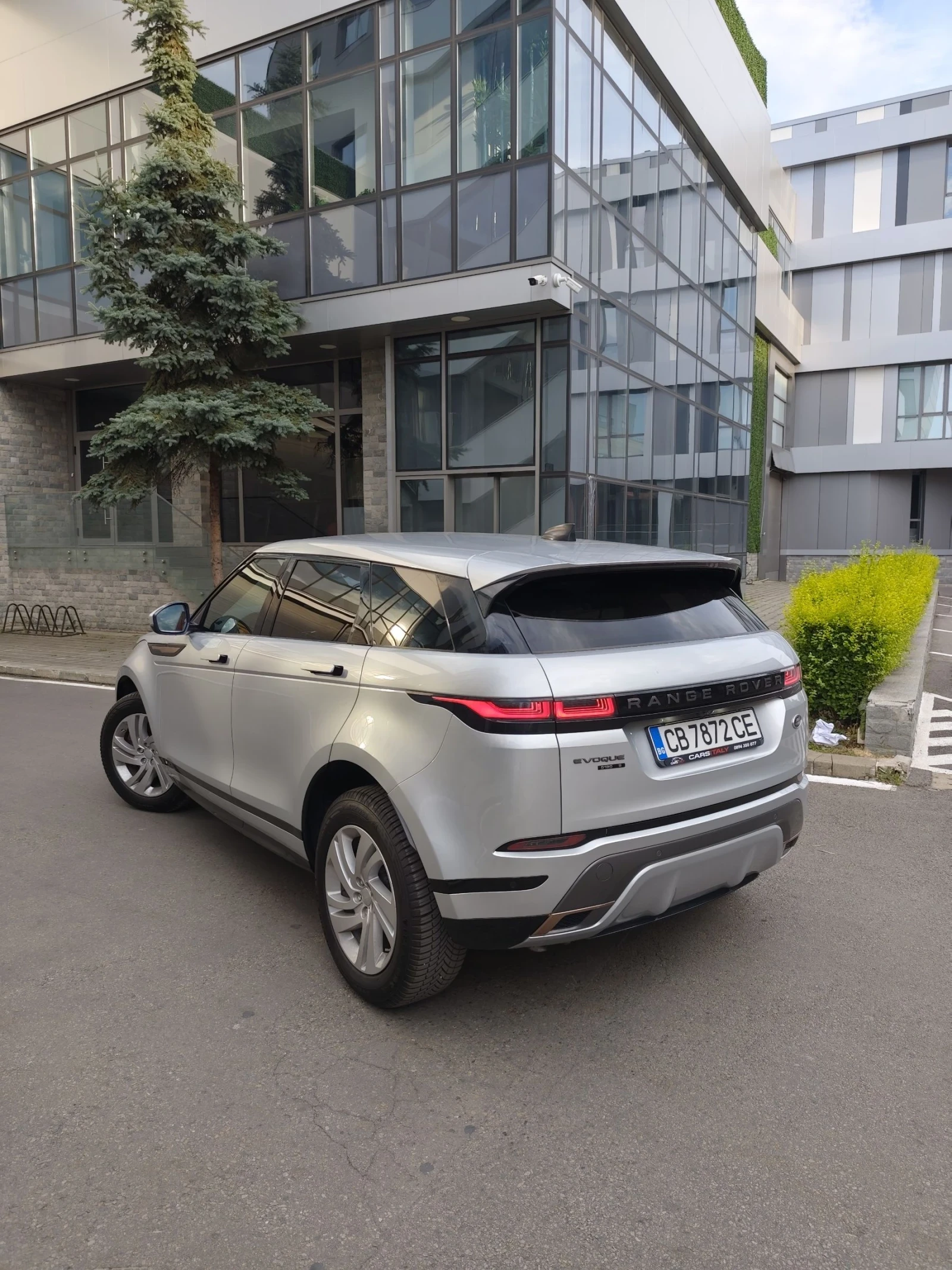 Land Rover Range Rover Evoque R Design Перфектно , снимка 6 - Автомобили и джипове - 55313409