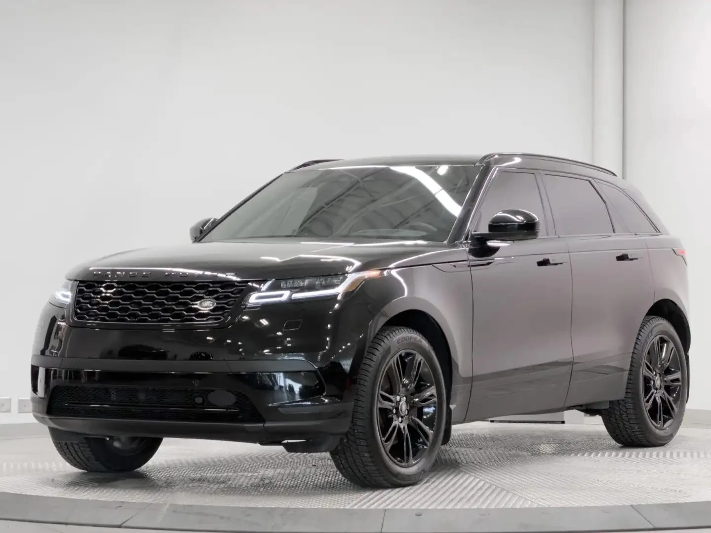 Land Rover Range rover VELAR S ЦЕНА ДО БЪЛГАРИЯ АВТОКРЕДИТ