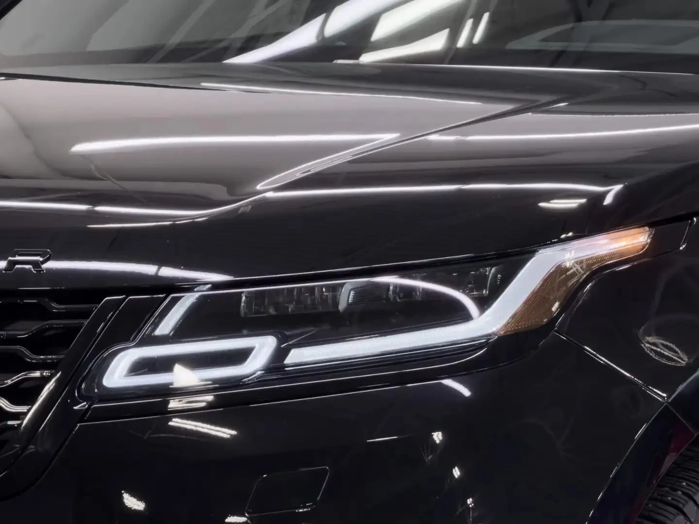 Land Rover Range rover VELAR S ЦЕНА ДО БЪЛГАРИЯ АВТОКРЕДИТ, снимка 9 - Автомобили и джипове - 55950174