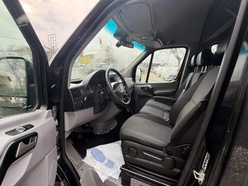 VW Crafter Crafter 2.0 TDI , снимка 9 - Бусове и автобуси - 53041740