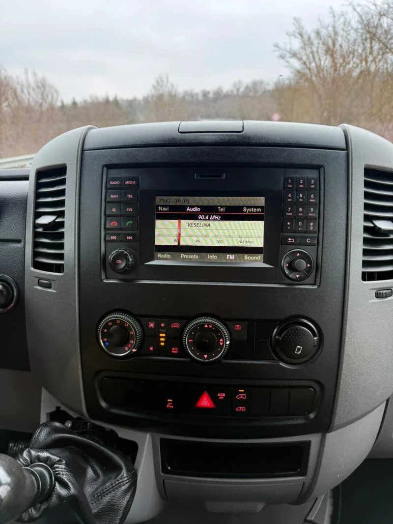 VW Crafter Crafter 2.0 TDI , снимка 7 - Бусове и автобуси - 53041740