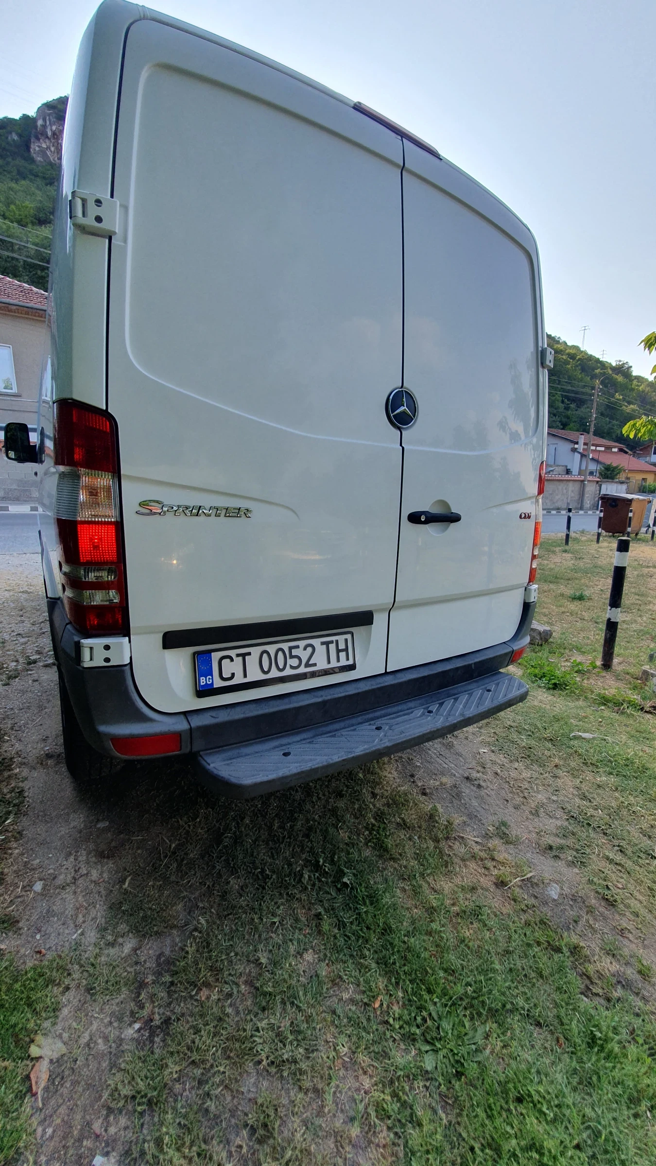 Mercedes-Benz Sprinter 213 2.2 - изображение 3