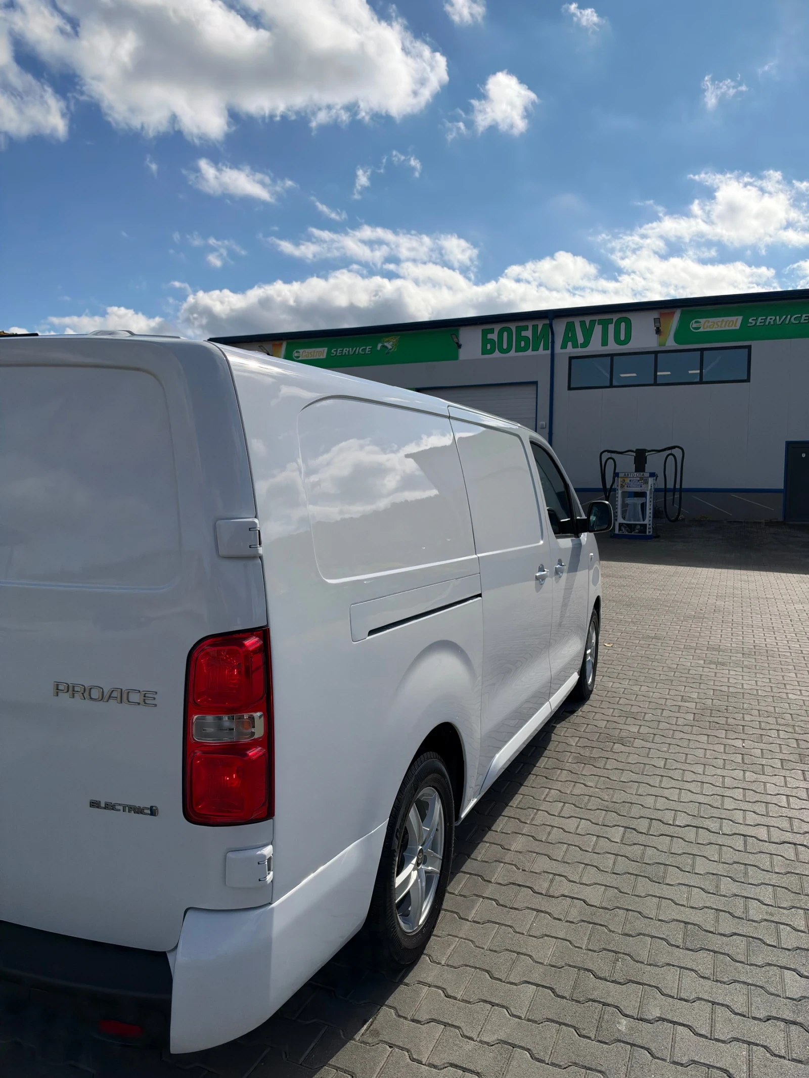 Toyota Proace ����� ���� 75��� | Mobile.bg � ����������� 3