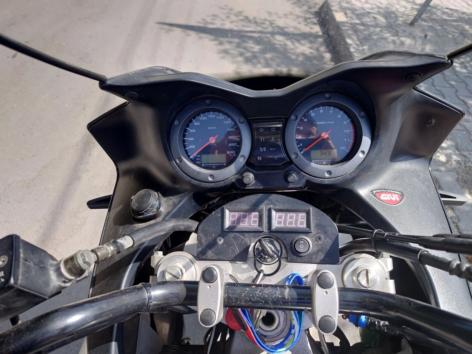 Suzuki V-strom  - изображение 2