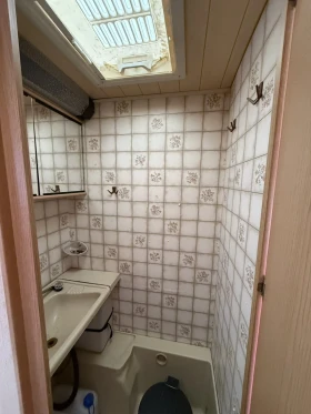 Каравана Knaus Suedwind 485, снимка 12 — Bazar.bg Каравана Knaus Suedwind 485, снимка 12