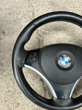 Спортен волан с айрбег BMW Е90 Е91 Е92 Е93 Е81 Е82 Е87 Е88., снимка 2