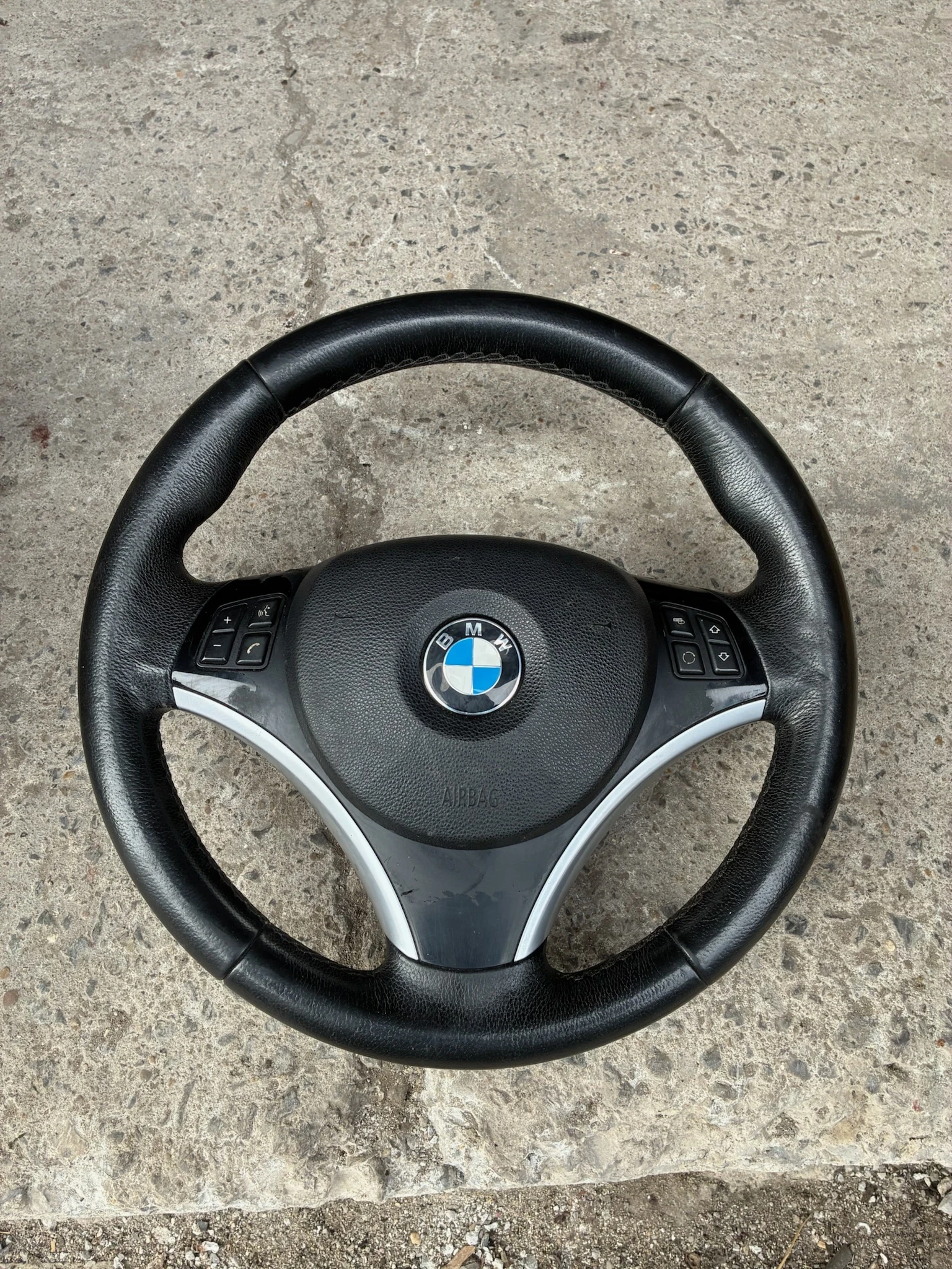 ������� ����� � ������ BMW �90 �91 �92 �93 �81 �82 �87 �88. | Mobile.bg � ����������� 1