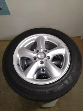 Гуми с джанти Kumho 225/45R16, снимка 1 - Гуми и джанти - 47442089