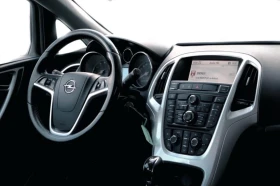 Opel Astra 1.6 ТУРБО 180к.с. 127000km, снимка 11